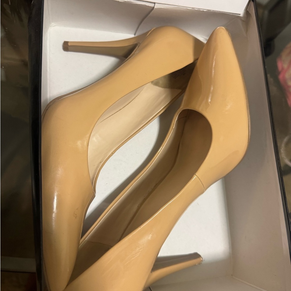 Nine West Tan Women's Heels